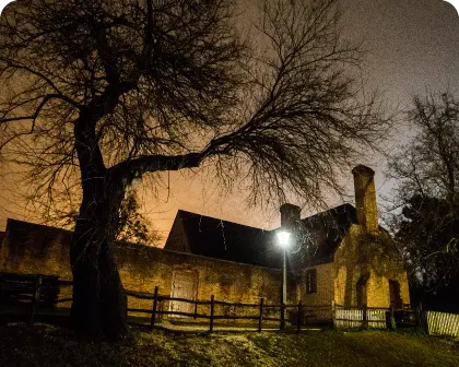 ULTIMATE GHOST TOUR